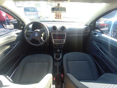 Imagen 9 de 13 de Volkswagen Saveiro 1.6 L/13 Aa+ps 2015