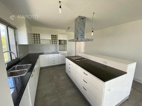 Imagen 14 de 30 de Casa En Venta En Barrio El Canton - Maroto Propiedades
