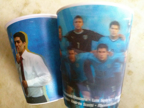 Vasos Plastico,seleccion Uruguaya,calcar,y Otro De Suarez