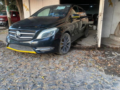 Mercedes Benz B 180 Completa O Partes Desarmo Aseguradora