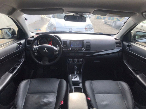 Imagem 8 de 25 de Mitsubishi Lancer 2.0 Automático Prata Ano 2014