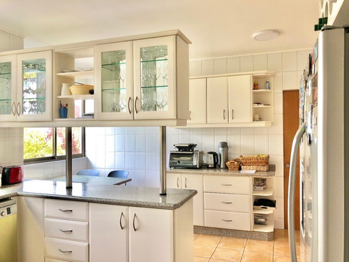 En Venta Interesante Y Sólida Casa En Costa Cachagua