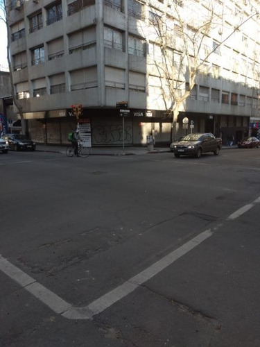 Imagen 2 de 5 de Local En Alquiler En Centro