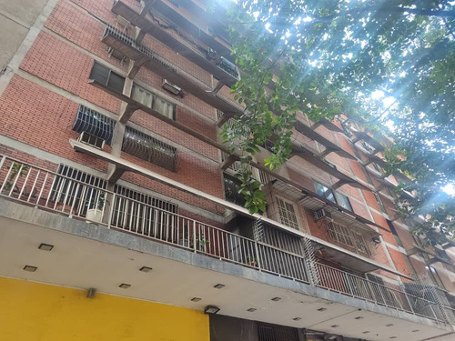 Apartamento En Venta Ubicado En Bello Monte, El Recreo.
