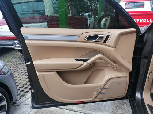 Imagen 14 de 15 de Porsche Cayenne 2012 4.8 V8 Tiptronic Turbo At