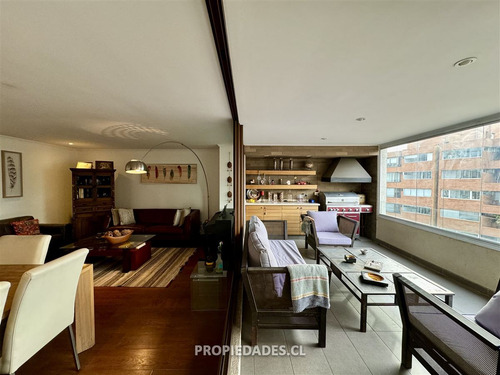Departamento En Venta De 5 Dorm. En Las Condes