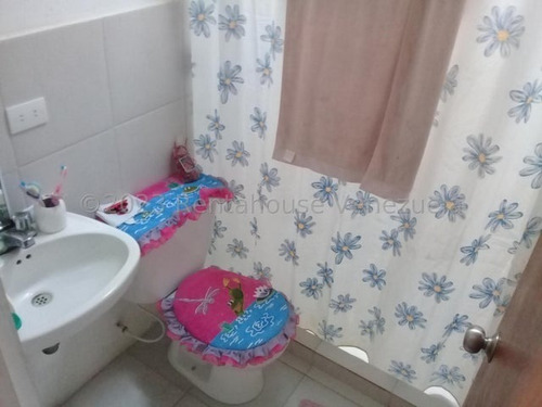 Imagen 11 de 30 de $$$maría Gabriella Mendoza Vende!!! Casa Remodelada En Ubanización Yucataán Codflex23-23062