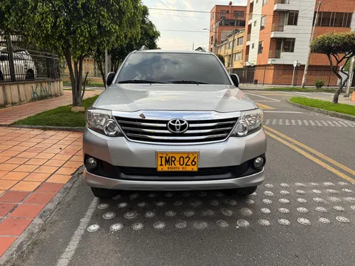 Toyota Fortuner 2.7l 4x2