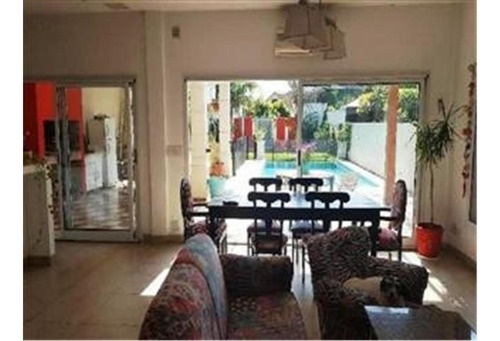 Imagen 2 de 9 de Casa En Venta 5