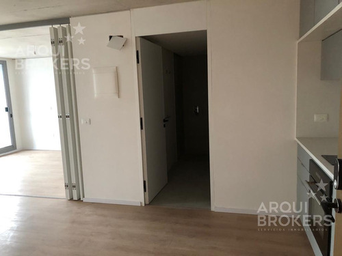 Apartamento De 1 Dormitorio En Venta En Centro