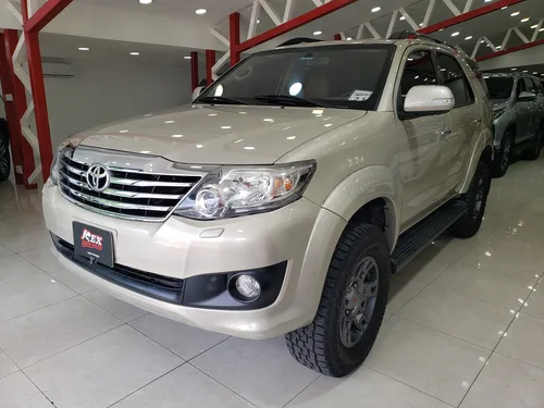 Toyota Fortuner Sr
