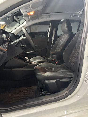 Peugeot 208 1.6 Feline Tiptronic