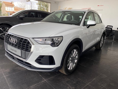 Audi Q3 1.4 35tfsi 150 Cv