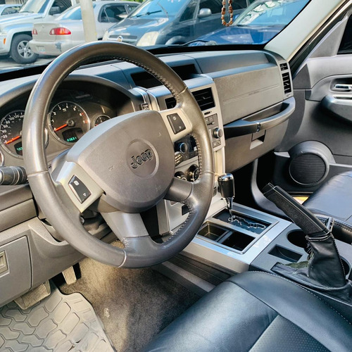 Imagen 8 de 14 de Jeep Cherokee Kk 2012