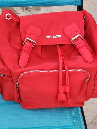Steve madden mochila roja new arrivals