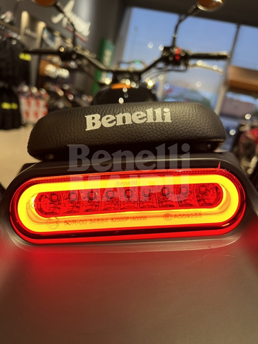 Imagen 7 de 15 de Benelli Leoncino 500
