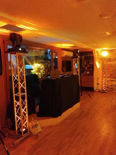 Dj - Servicio De Dj - Eventos Sociales - Luces Y Sonido