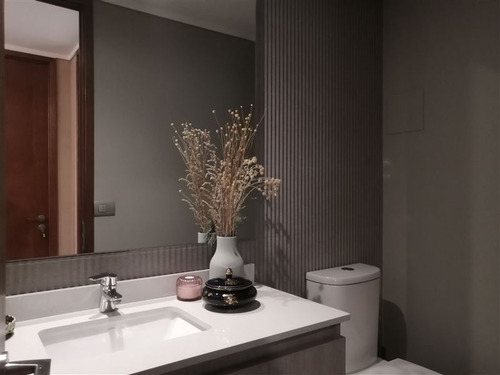 Departamento En Venta De 3 Dorm. En Vitacura