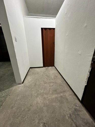 Alquiler - Local Comercial - Villa Madero