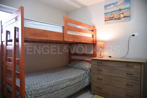 Arriendo Amoblado Año Corrido