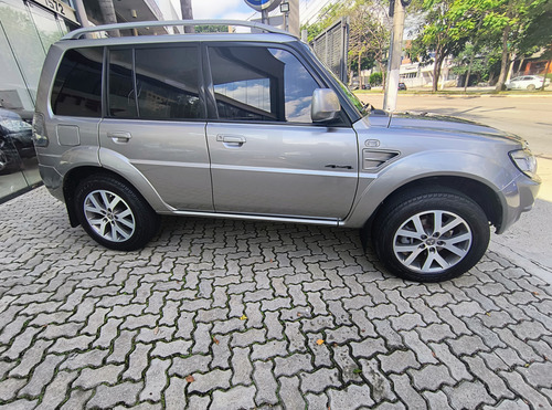 Mitsubishi Pajero TR4 2.0 4x4 Flex Aut. 5p