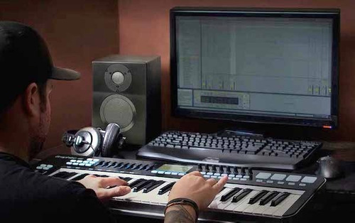 Samson Mediaone Bt5 Monitores Estudio Amplificados Bluetooth