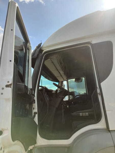 Imagem 13 de 15 de Iveco Stralis Hd 570 S38t 6x2 2009