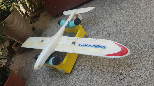 Uav Avión Rc, Sólo Instalar Rx Y Batt... Blanco (Usado)