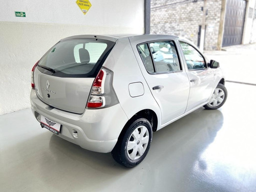 Sandero Expression 1.0 Mt