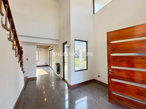 Excelente Casa En Parcela, Chicureo Central