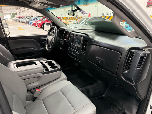 Chevrolet Silverado 5.4 1500 DOBLE CABINA AUT 4x2