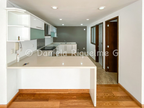 Imagen 6 de 14 de Garden House Con Amplia Terraza Privada