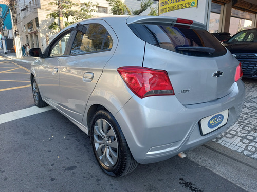 Chevrolet Onix 1.0 5p marchas
