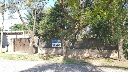 Imagen 1 de 14 de Vendo O Permuto P/ Dpto En Capital,hermosa Quinta Mercedes B