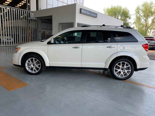 Imagen 7 de 14 de Dodge Journey