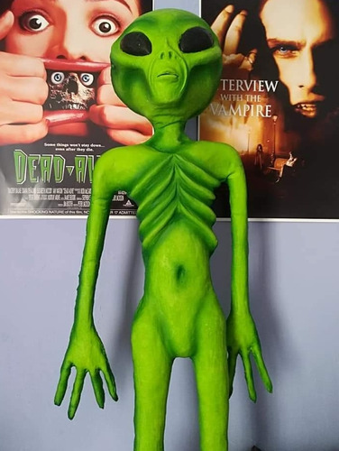 Muñeco Roswell - Man Verde Alien Área 51 Ovni Extraterrestre