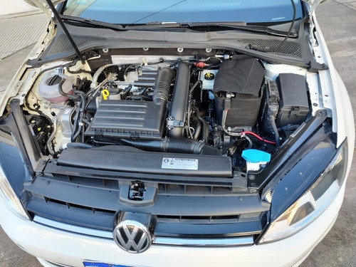Imagen 12 de 16 de Volkswagen Golf 2016 1.4 Comfortline Tsi Dsg