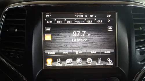 Jeep Grand Cherokee 5.7 LIMITED LUJO HEMI V8 MDS