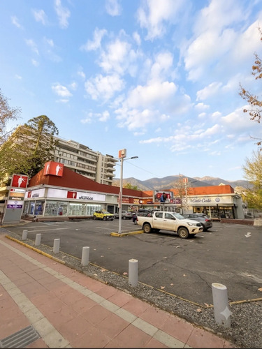 Arriendo | Local Comercial Strip Center Vitacura