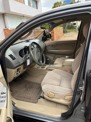 Toyota Fortuner 2.7l