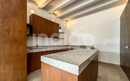 Casa En Venta En Mérida Modelo Nearoma En Privada Xcanatún