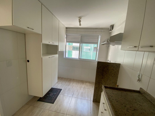 Vendo Apto A 3 Minutos Da Praia Do Forte No Jardim Flamboyant Em Cabo Frio R$530.000,00