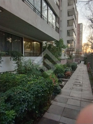 Excelente Departamento, 3 Dormitorios Con Vista Despejada