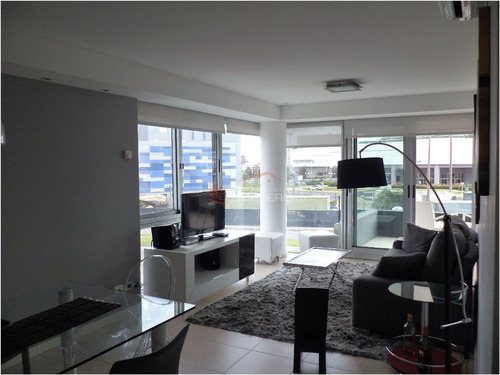Imagen 2 de 30 de Apartamento En Punta Del Este, Mansa, Zona Del Conrad