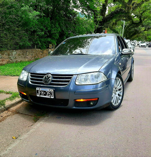 Volkswagen Bora 1.8 Highline T 180cv 2010