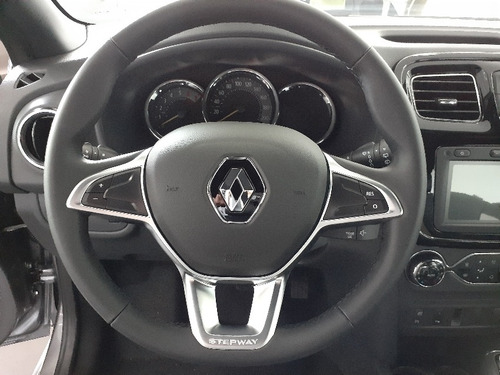 Imagem 6 de 11 de Stepway Iconic