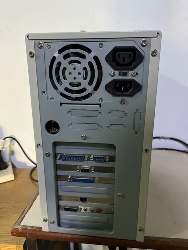 Computadora At Con Windows 95 (Usado)