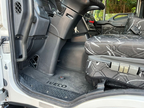 Imagem 18 de 25 de Iveco Stralis 480 - 2013 - 6x4 - Unico Dono - Baixo Km - Aut