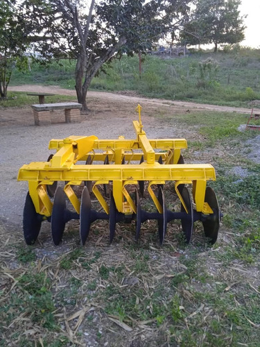 Imagen 5 de 5 de Rastra Agrícola De 16 Disco