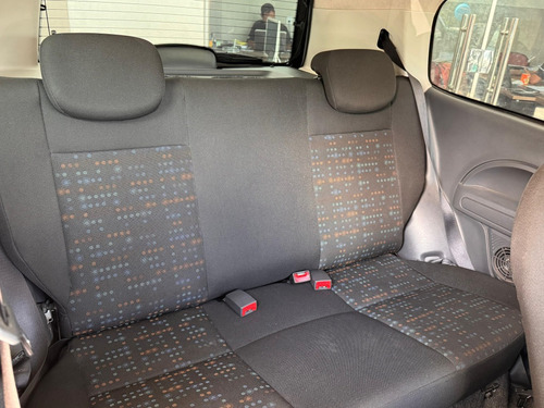 Fiat Uno 1.0 EVO VIVACE 8V FLEX 2P MANUAL